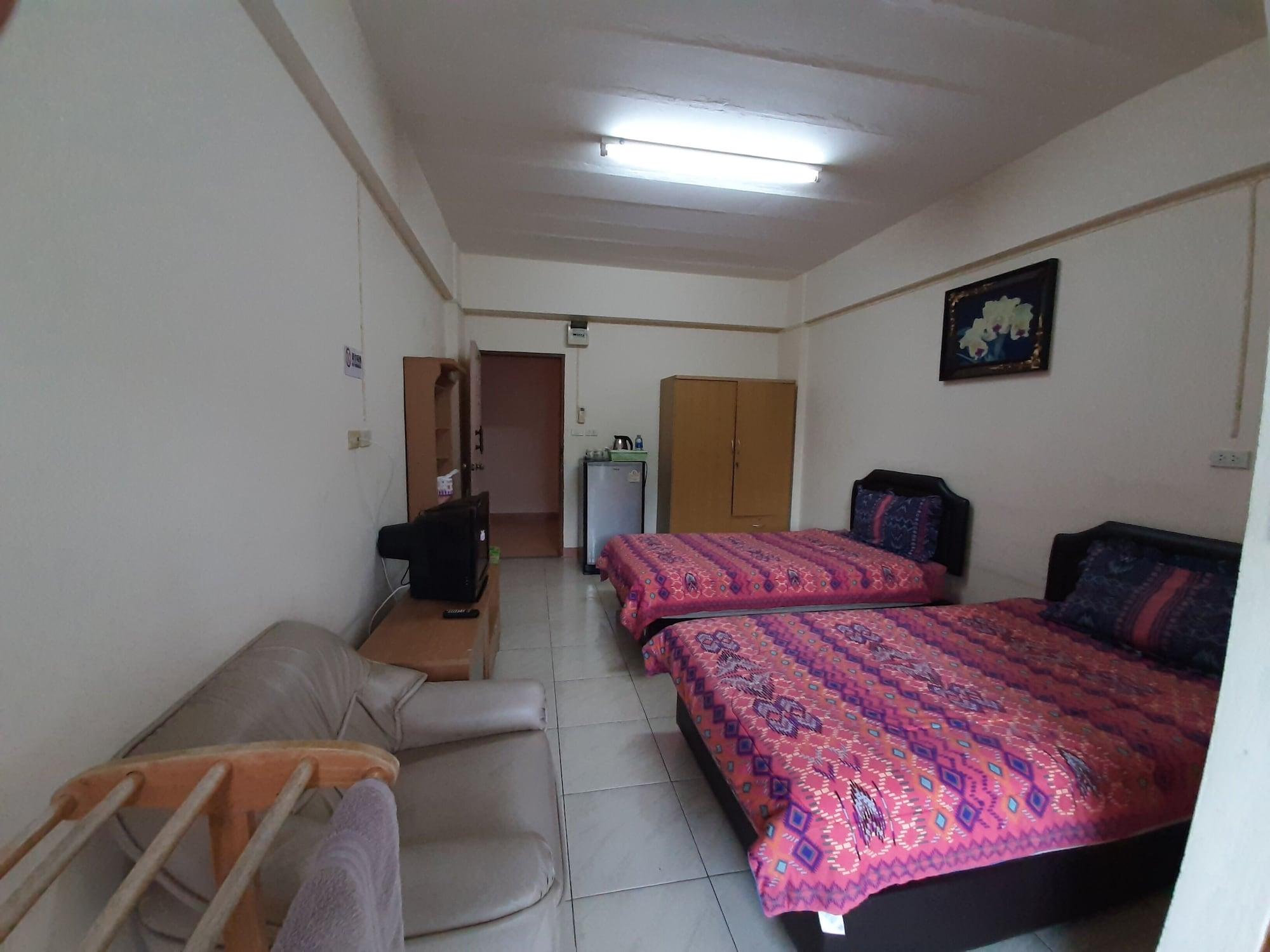 Vanlisut Hotel Ngamwongwan Nonthaburi Exteriör bild