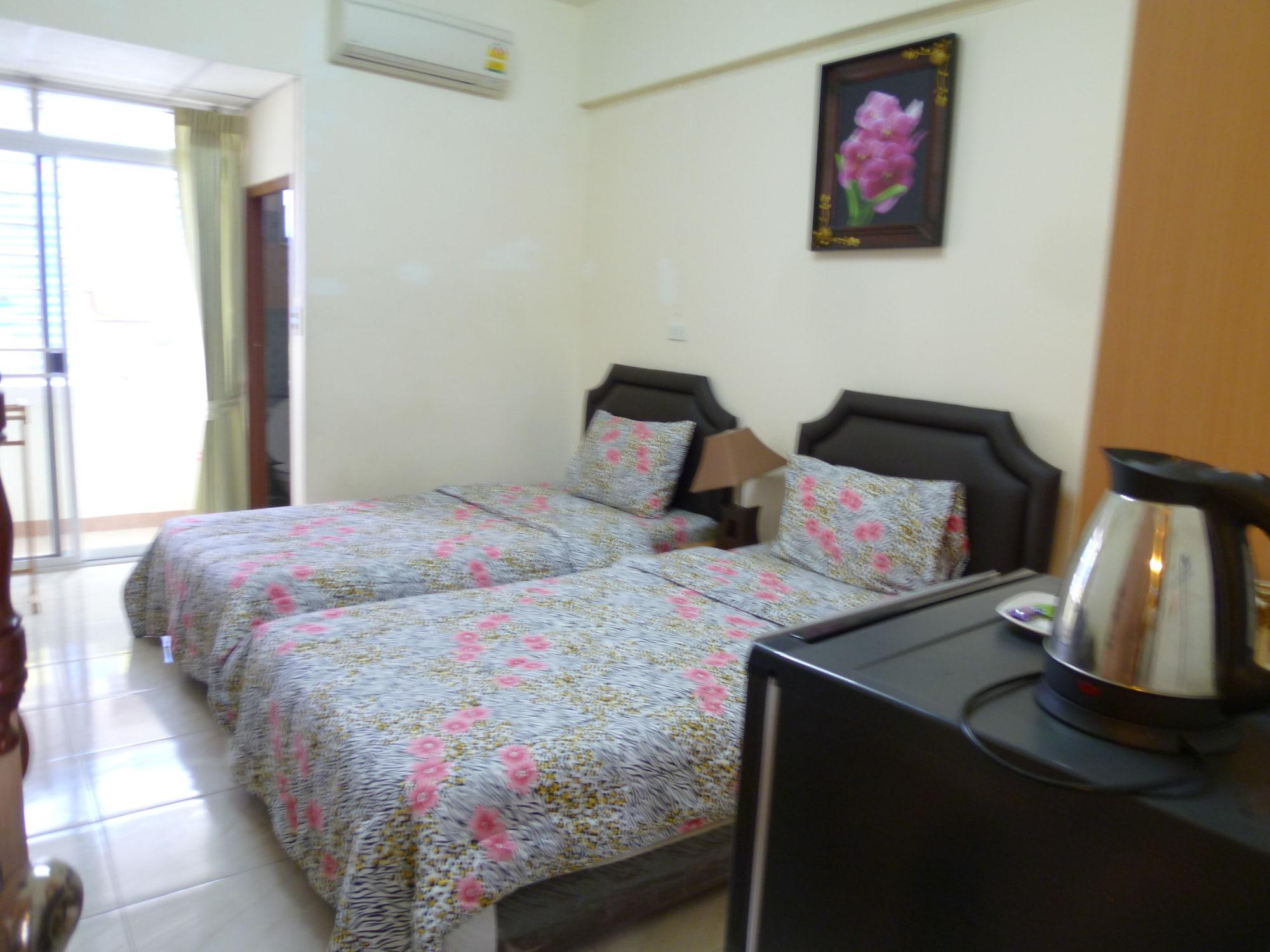 Vanlisut Hotel Ngamwongwan Nonthaburi Exteriör bild