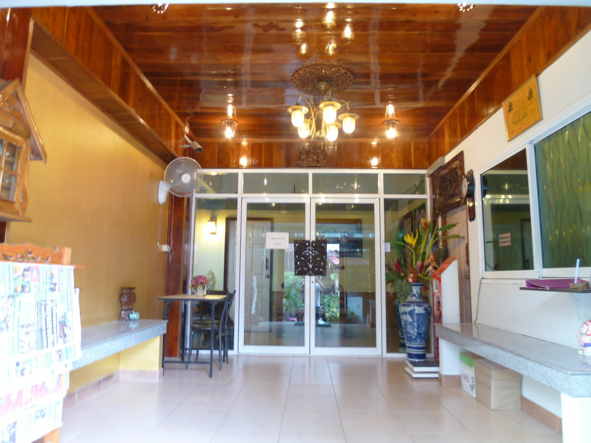 Vanlisut Hotel Ngamwongwan Nonthaburi Exteriör bild