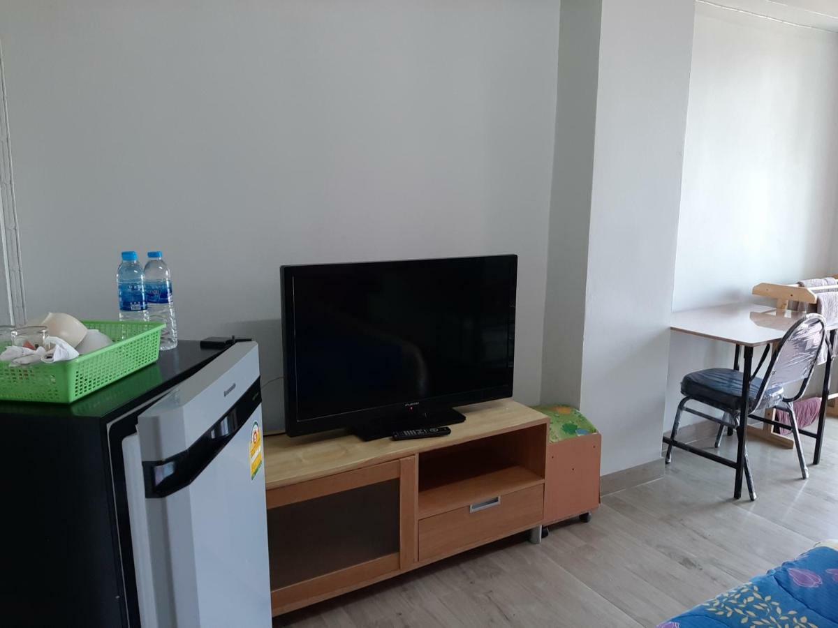 Vanlisut Hotel Ngamwongwan Nonthaburi Exteriör bild